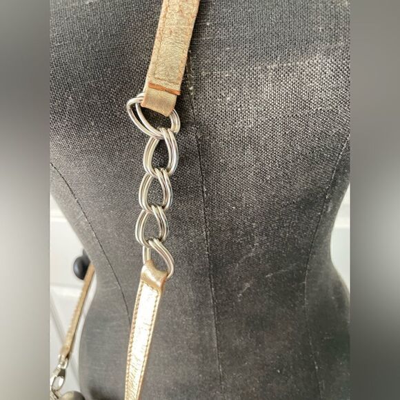 Janet & Janet Gold Leather Crossbody. Made in Italy. - Picture 7 of 14